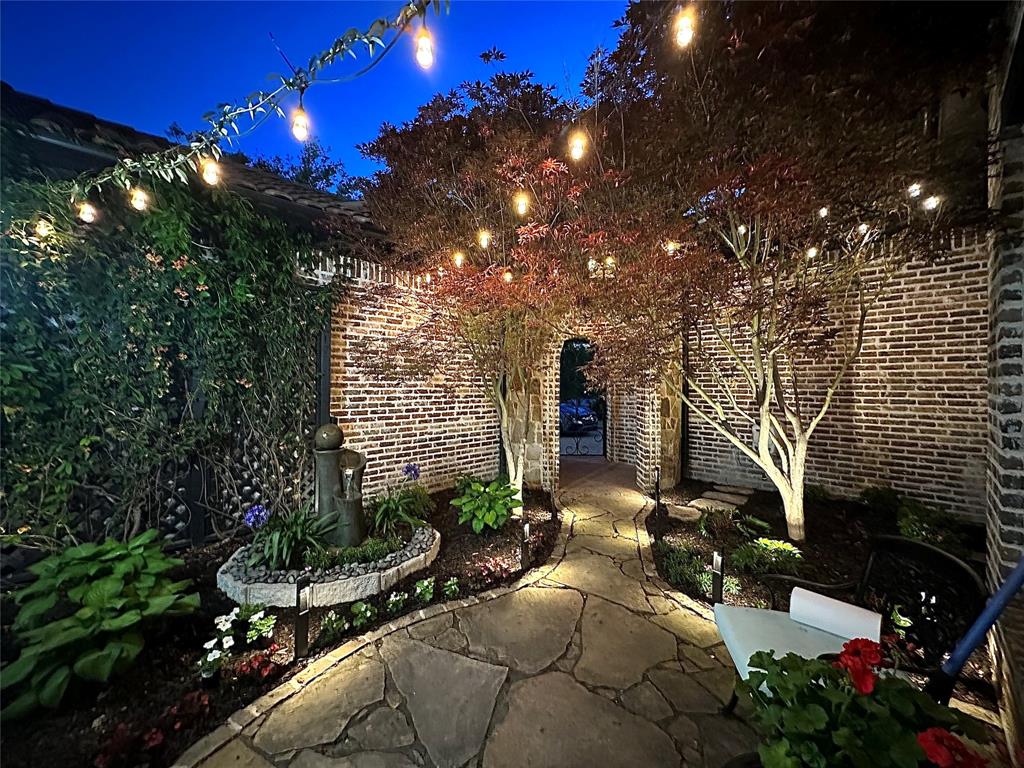 Kings Lake - Residential