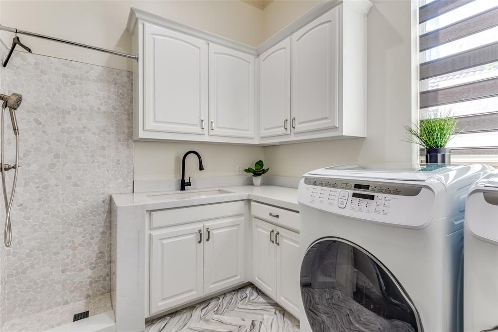 Kings Lake - Residential