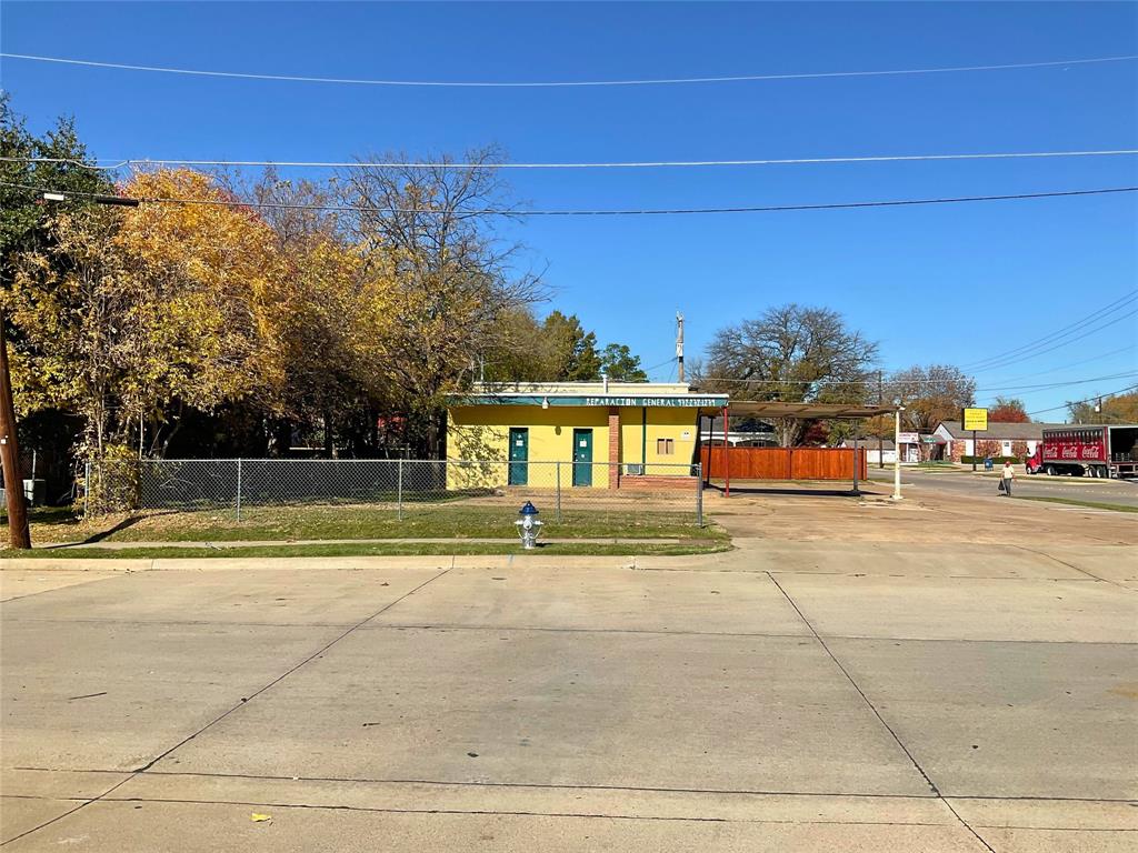 Armstrong - Commercial Sale