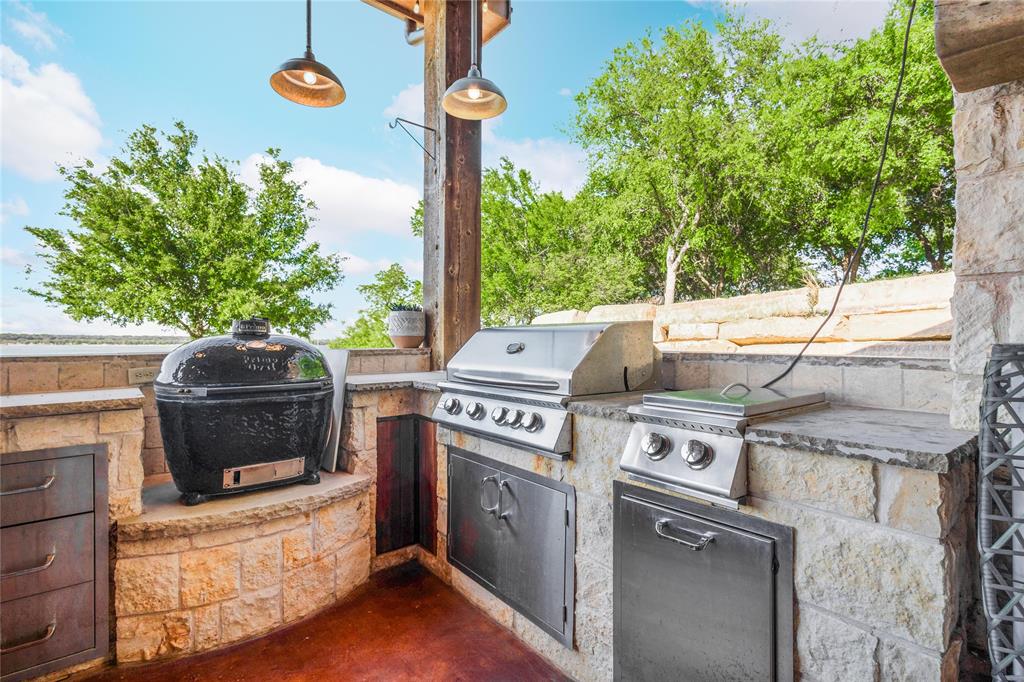 George Baughs Lake Brownwood - Residential