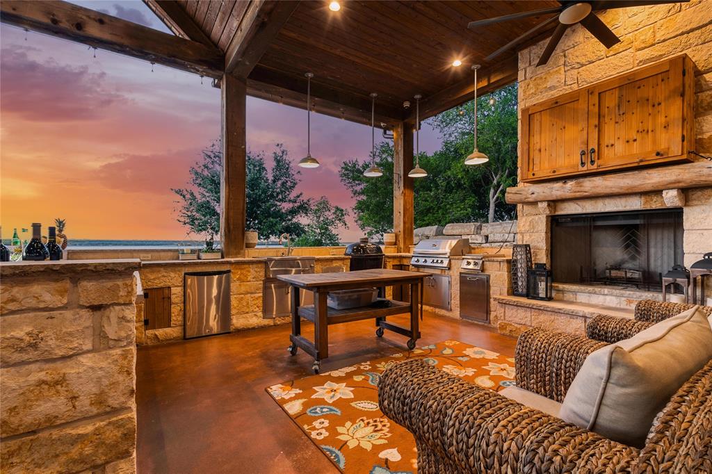 George Baughs Lake Brownwood - Residential