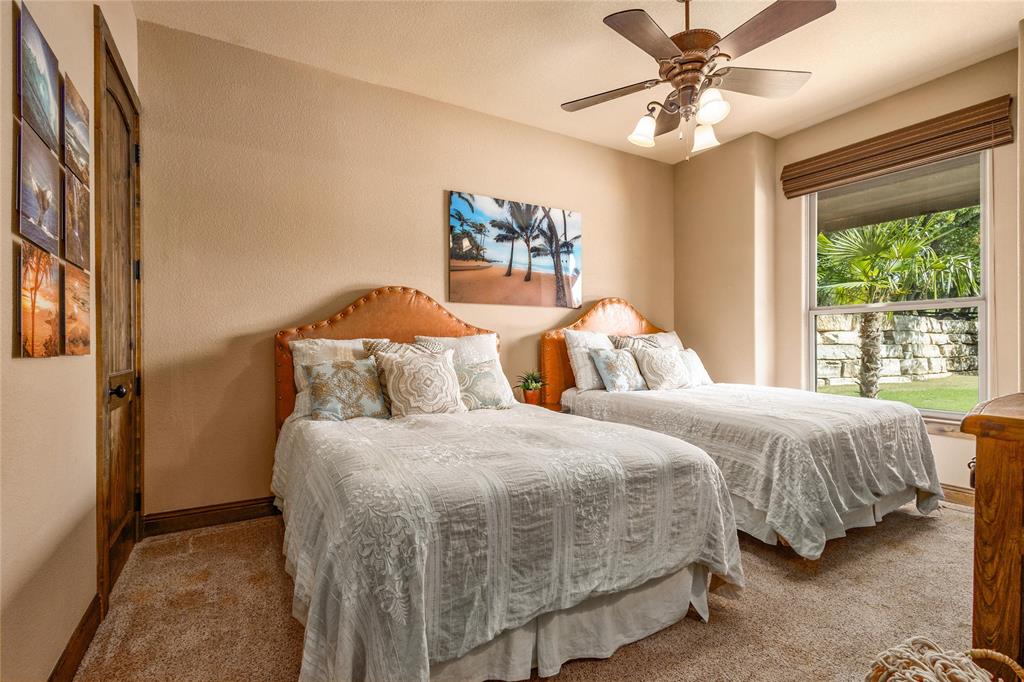 George Baughs Lake Brownwood - Residential