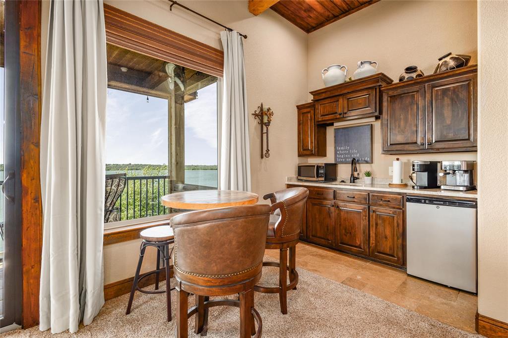 George Baughs Lake Brownwood - Residential