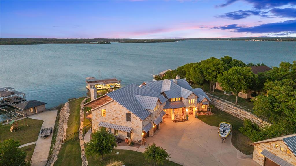 George Baughs Lake Brownwood - Residential