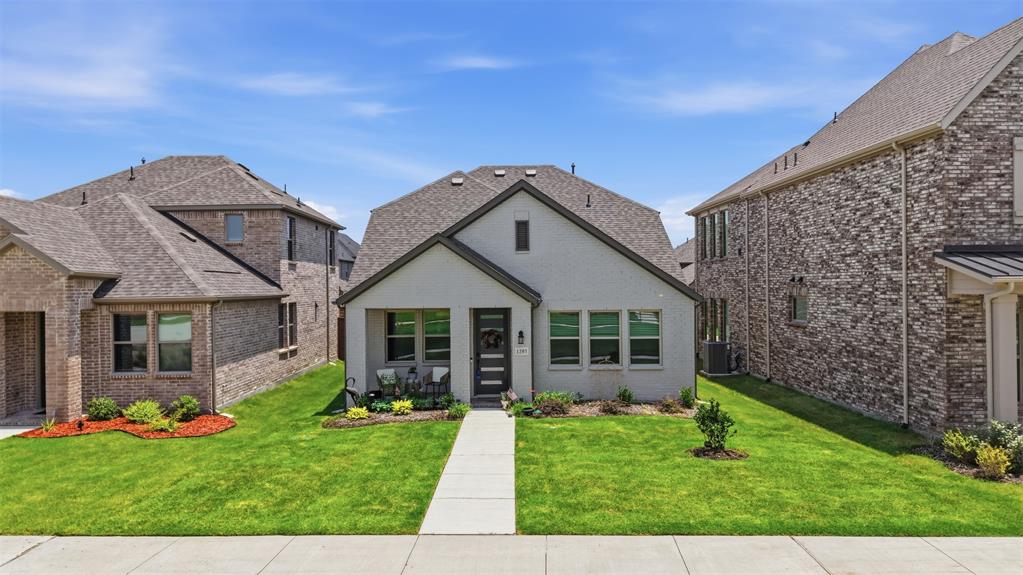 1205 Beebalm Mews