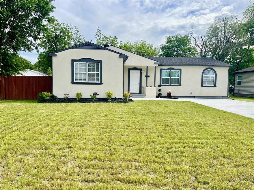 Centric Location. Beautifull House!, Freshly painted and resent Remodeled, Upgrades includes the follow list:  New Full HVAC unites, New Kitchen and Bathrooms Cabinets, Granite Countertops, Flooring Water Proof Vinyl, New appliances, Fixtures, Faucets, Ceiling Fans, New Electrical Wires and Electric Main Panel, New Pluming, New Driveway Concrete, New Wood Fence, and much more. Near to a Major Freeways, such 183, I-35. Also 10 min far from the DFW Airport.