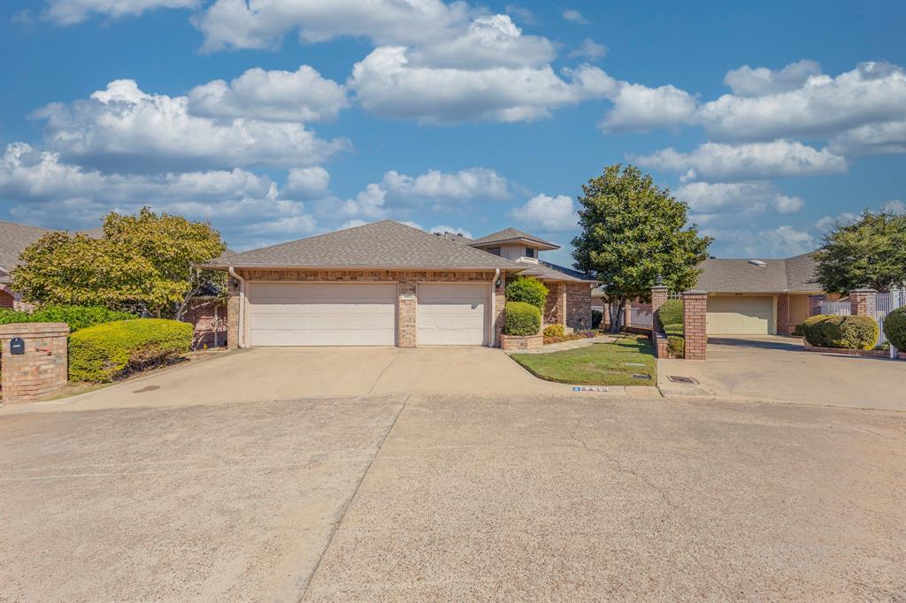 8418 Golf Club Circle
