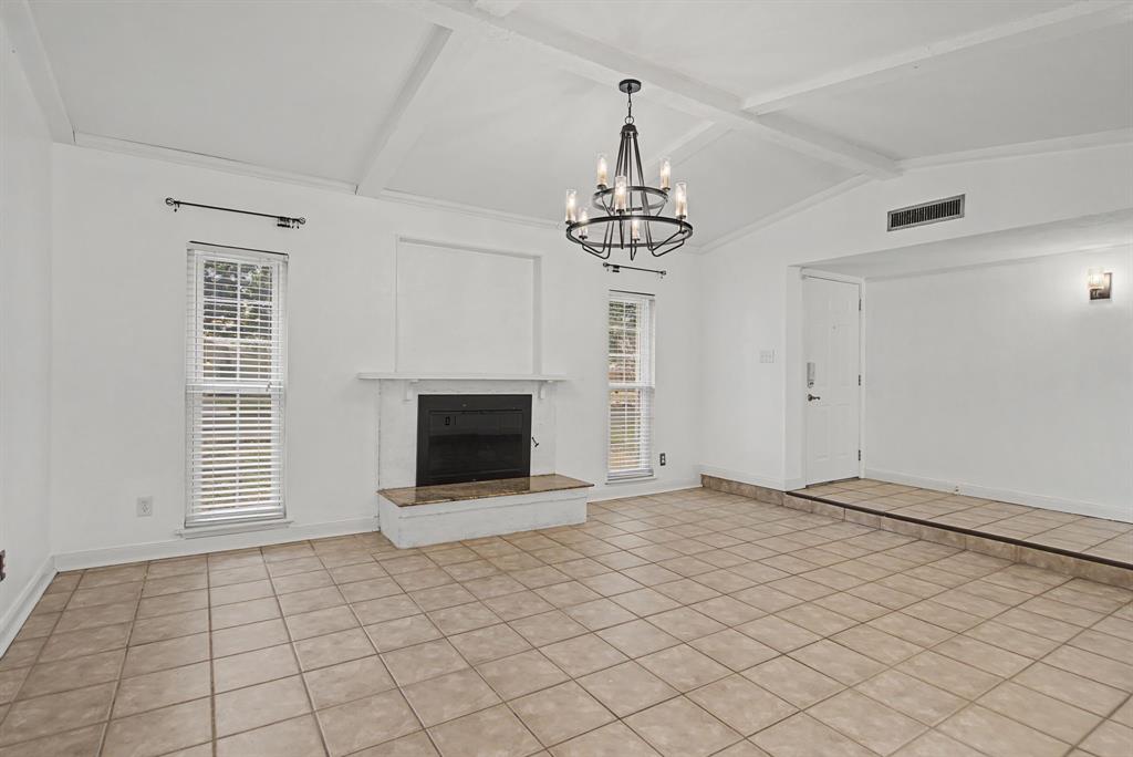 1405 Wind Cave Circle