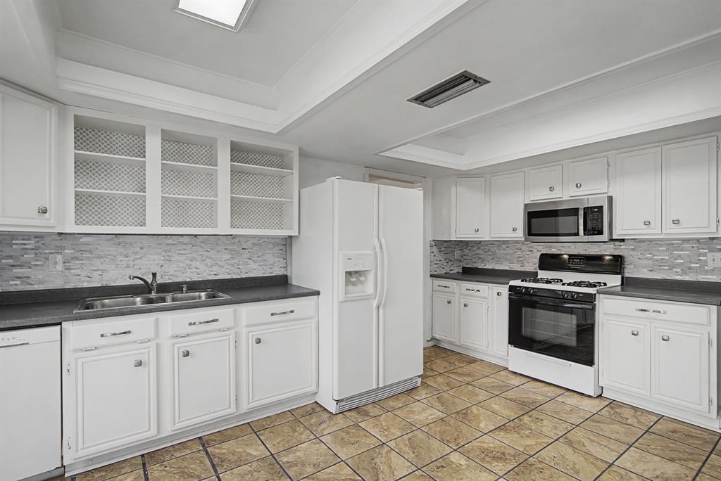 1405 Wind Cave Circle