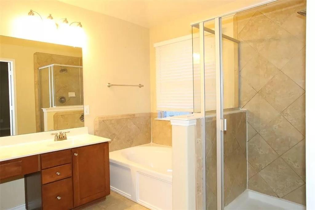 Oak Point Estates - Residential