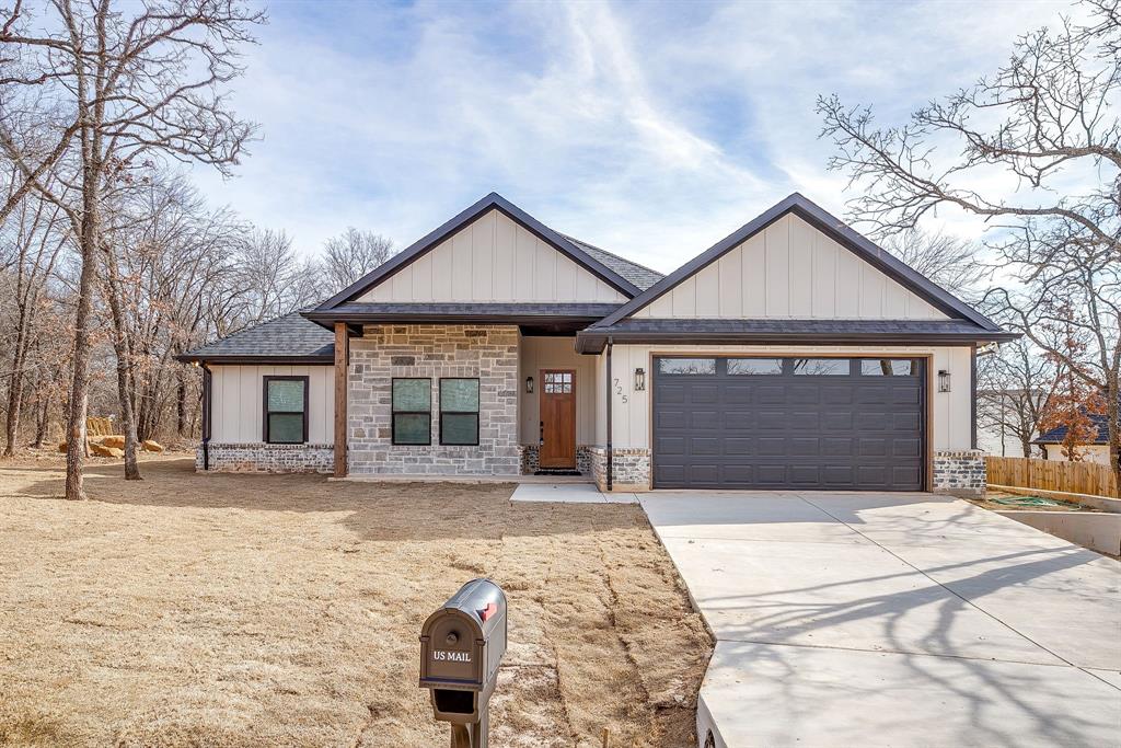 Runaway Bay Unit 6 - Residential