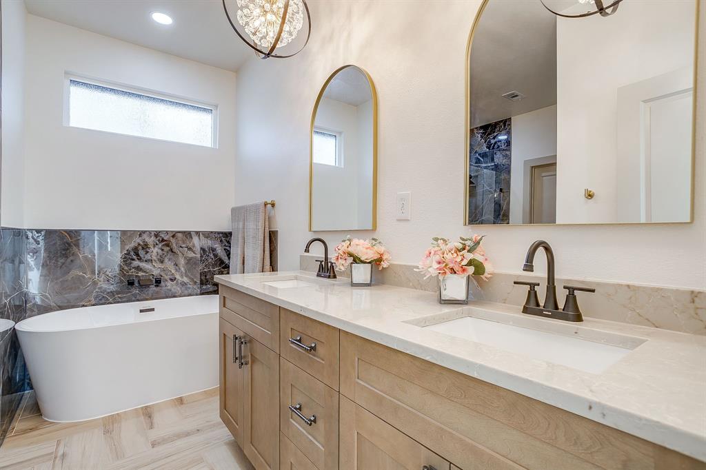 Runaway Bay Unit 6 - Residential