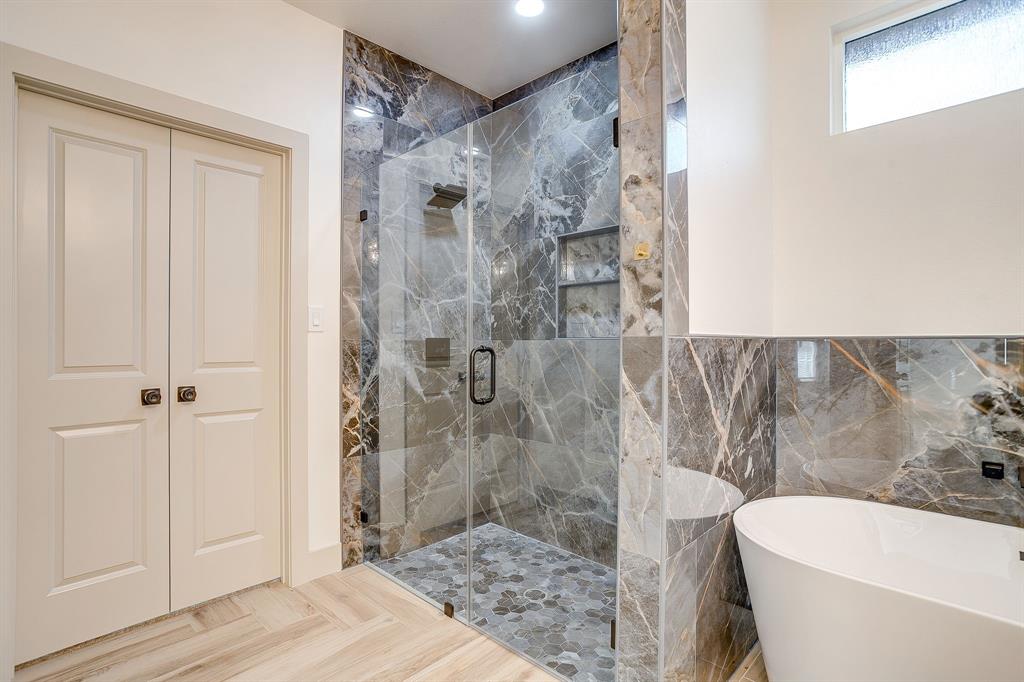 Runaway Bay Unit 6 - Residential