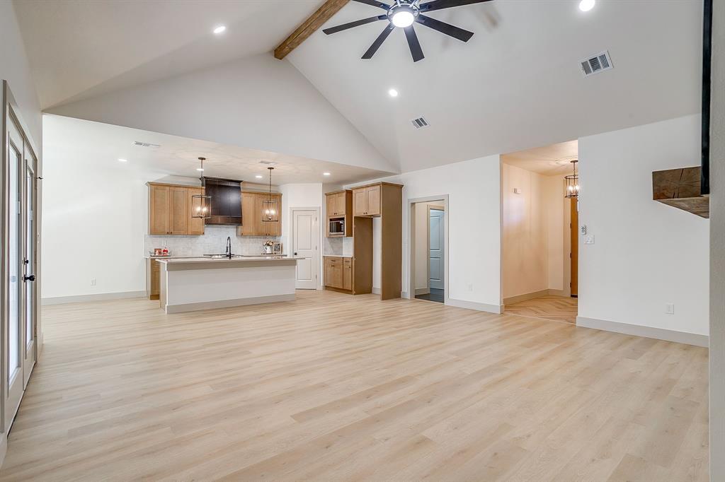 Runaway Bay Unit 6 - Residential