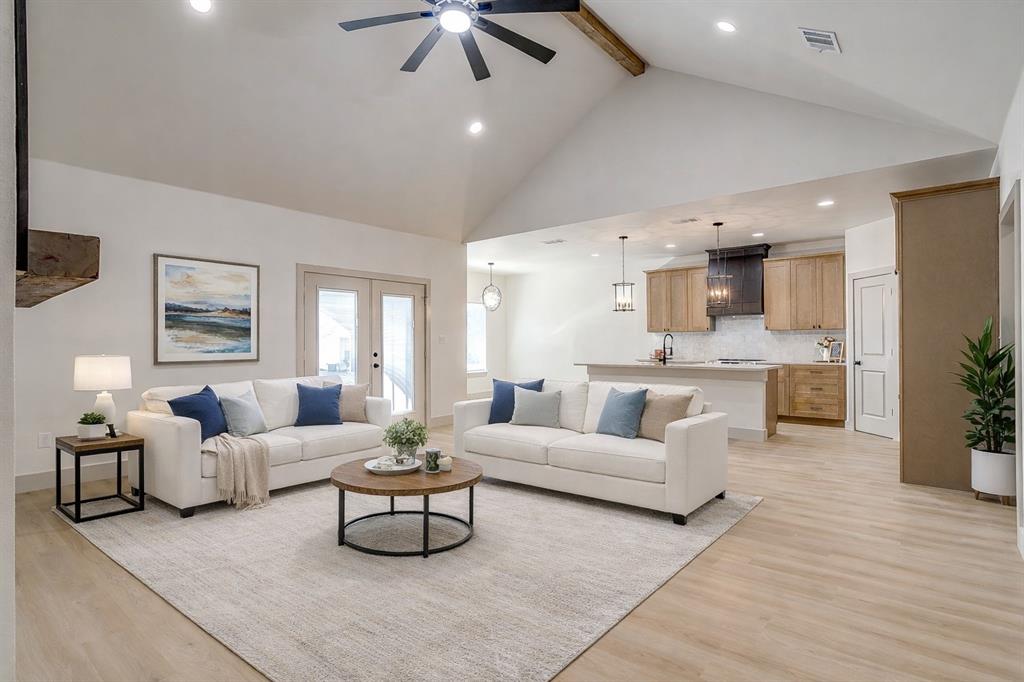 Runaway Bay Unit 6 - Residential