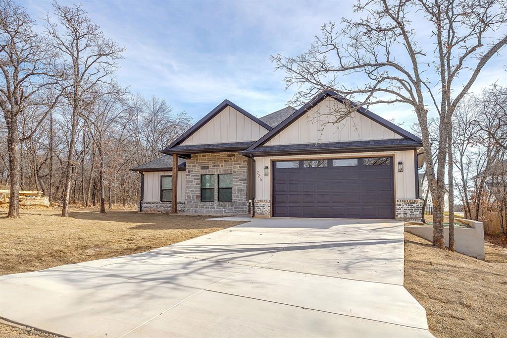 Runaway Bay Unit 6 - Residential