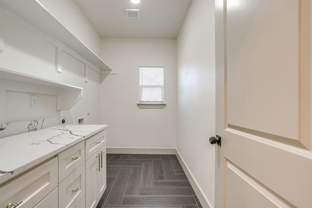 Runaway Bay Unit 6 - Residential