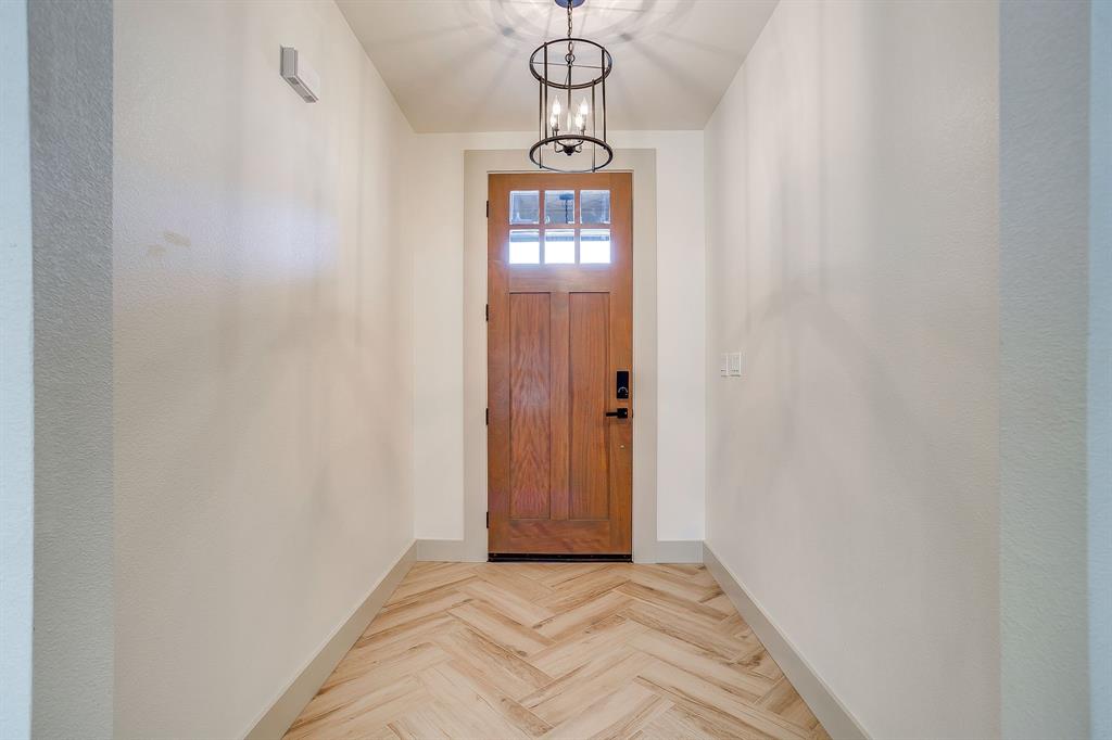 Runaway Bay Unit 6 - Residential