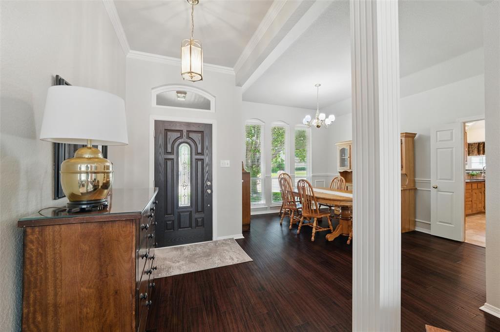2704 Fox Glenn Court