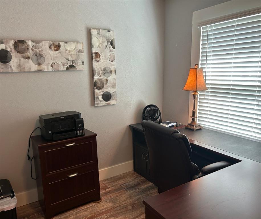 School Lnd Srvy-348 - Commercial Lease