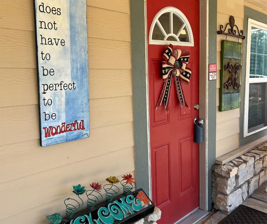 School Lnd Srvy-348 - Commercial Lease