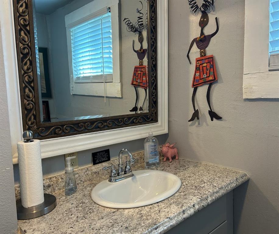 School Lnd Srvy-348 - Commercial Lease