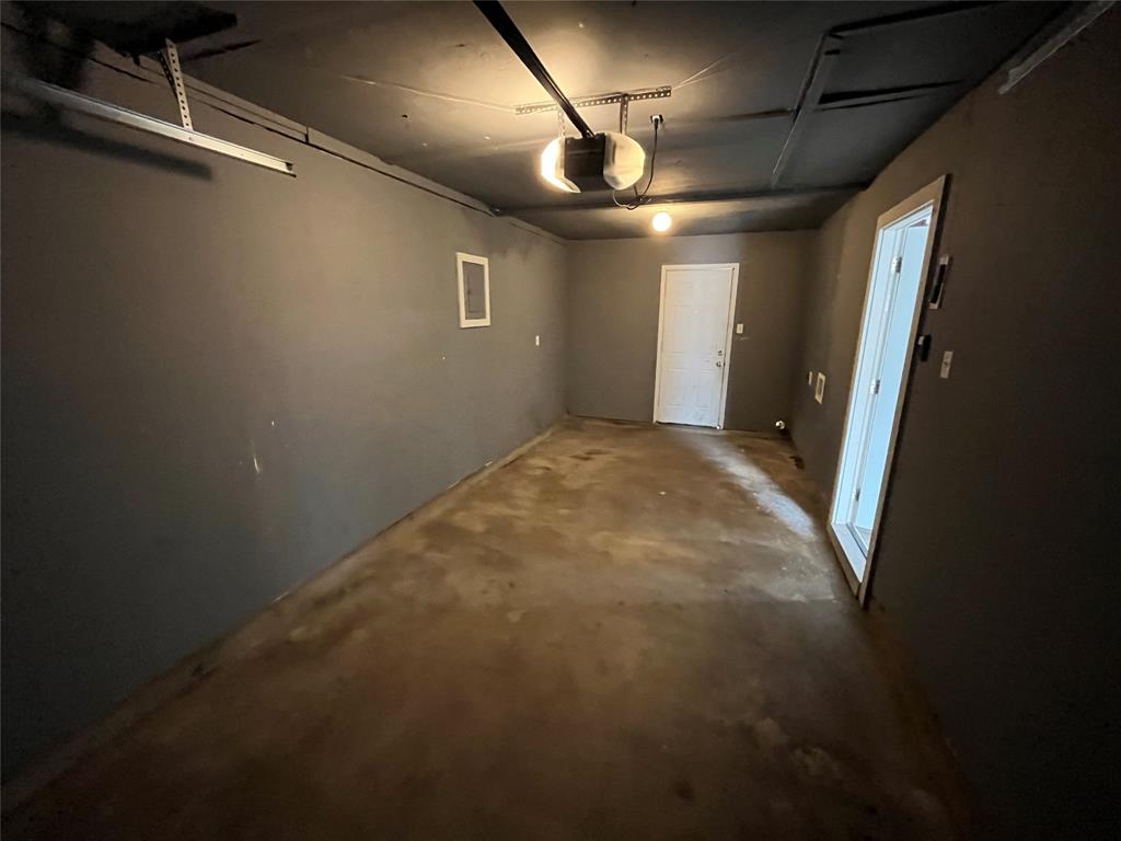 Spring Oaks 03 - Residential Lease