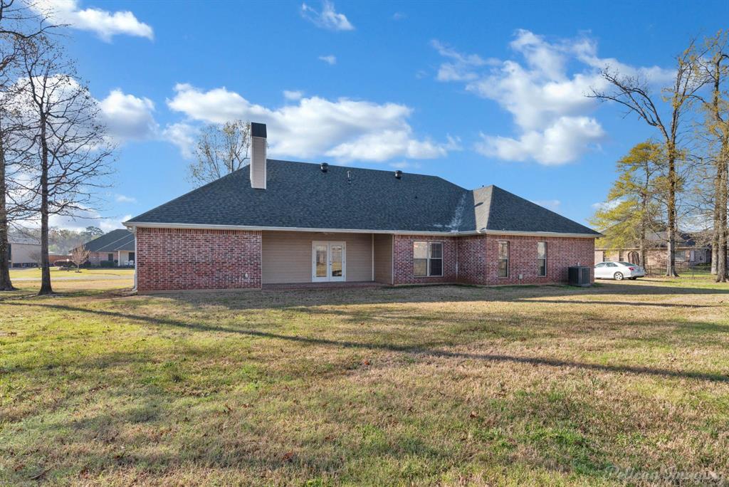 Haughton, Louisiana 71037, United States, 4 Bedrooms Bedrooms, ,2 BathroomsBathrooms,Residential,Active,94453