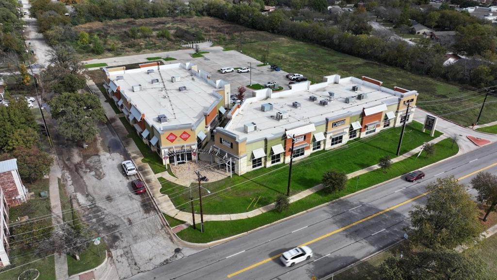 1431-1437 E McKinney Street