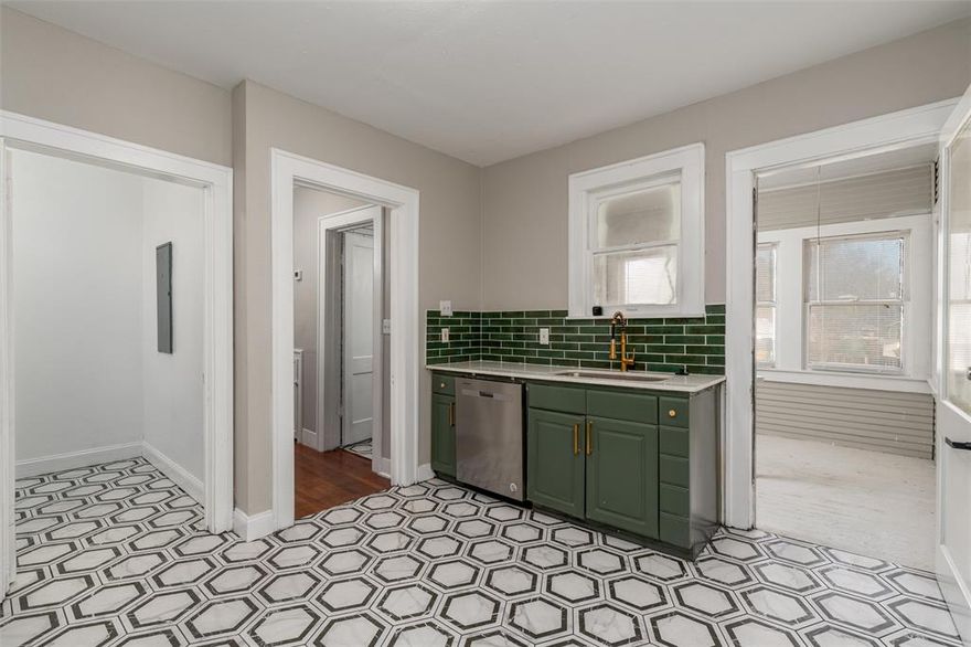 Updated 2 bed 1 bath unit in a charming 1925 fourplex located in the heart of East Dallas! This downstairs unit boasts an updated kitchen with stainless appliances, large bedrooms, walk-in closet, a sizable utility room, and even your own private sunroom. You'll also have your own separate side entrance through the fenced in tenant shared side yard, which gives you convenient access to the tenant parking lot in the back. Conveniently located near Lower Greenville, Deep Ellum, and Lakewood, you'll have access to some of the best restaurants, shopping, and nightlife the city has to offer. This property is truly one of a kind and will lease up quickly.  Central AC and heating. Refrigerator included. Washer dryer hookups in unit. Pets approved on case-by-case basis determined by Landlord - $25 monthly pet rent and no pet deposit! Preferred qualifications 600+ credit score, 3X rent to income, no previous evictions or bankruptcies. All applications are viewed by Landlord and are approved or denied at their discretion. Photos are of a different unit in the same building with a very similar layout and updates.