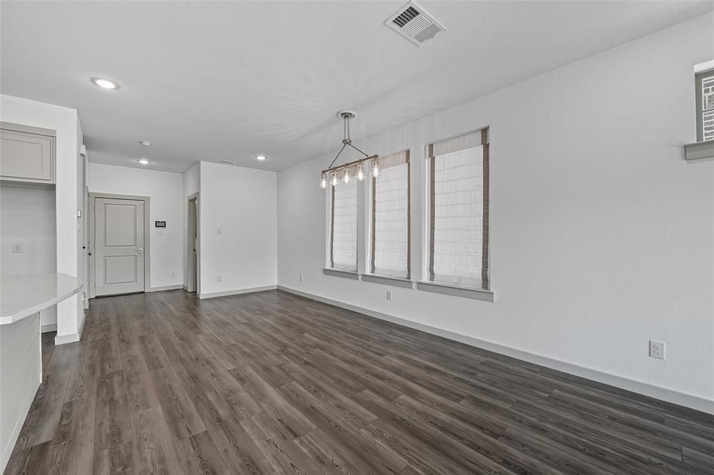 Flower Mound, Texas 75028, United States, 3 Bedrooms Bedrooms, ,3 BathroomsBathrooms,Residential,Active,208825