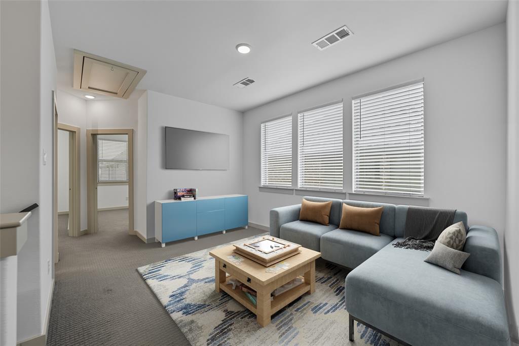 Flower Mound, Texas 75028, United States, 3 Bedrooms Bedrooms, ,3 BathroomsBathrooms,Residential,Active,208825