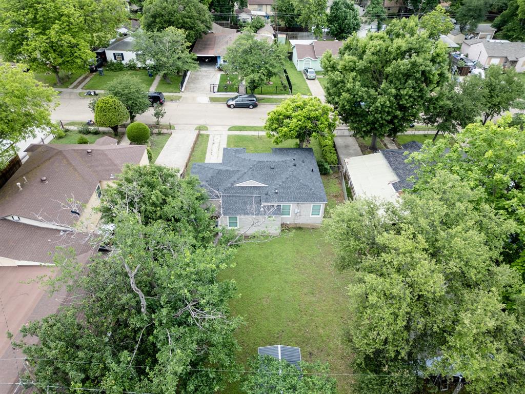 SUMMIT LAWN 2 - Residential
