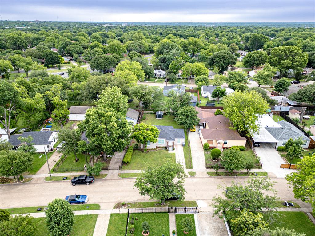 SUMMIT LAWN 2 - Residential
