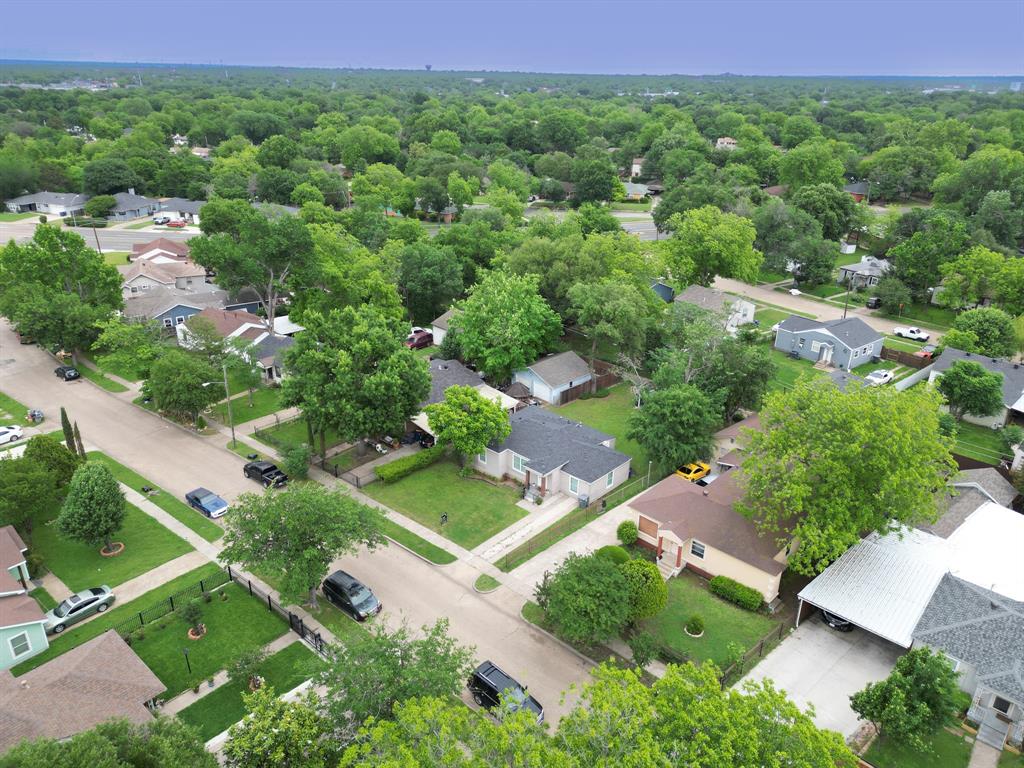 SUMMIT LAWN 2 - Residential