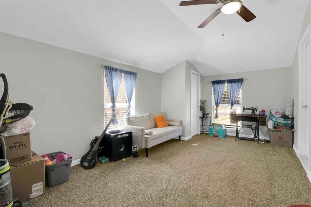 SUMMIT LAWN 2 - Residential