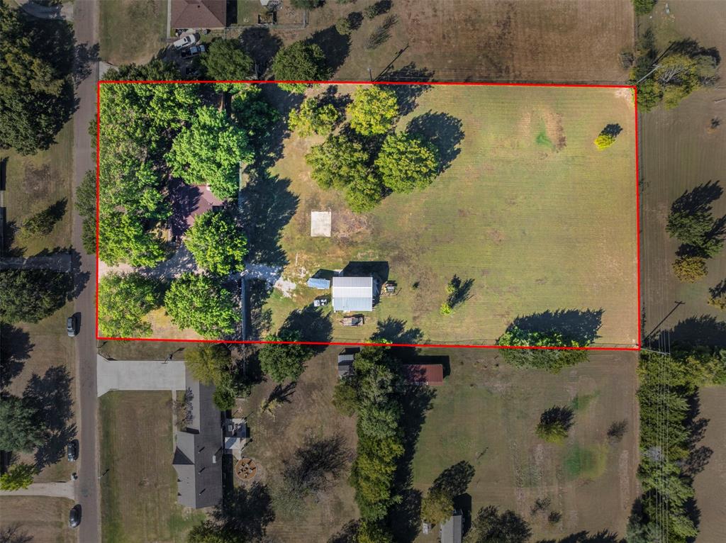 113 Hackberry Street