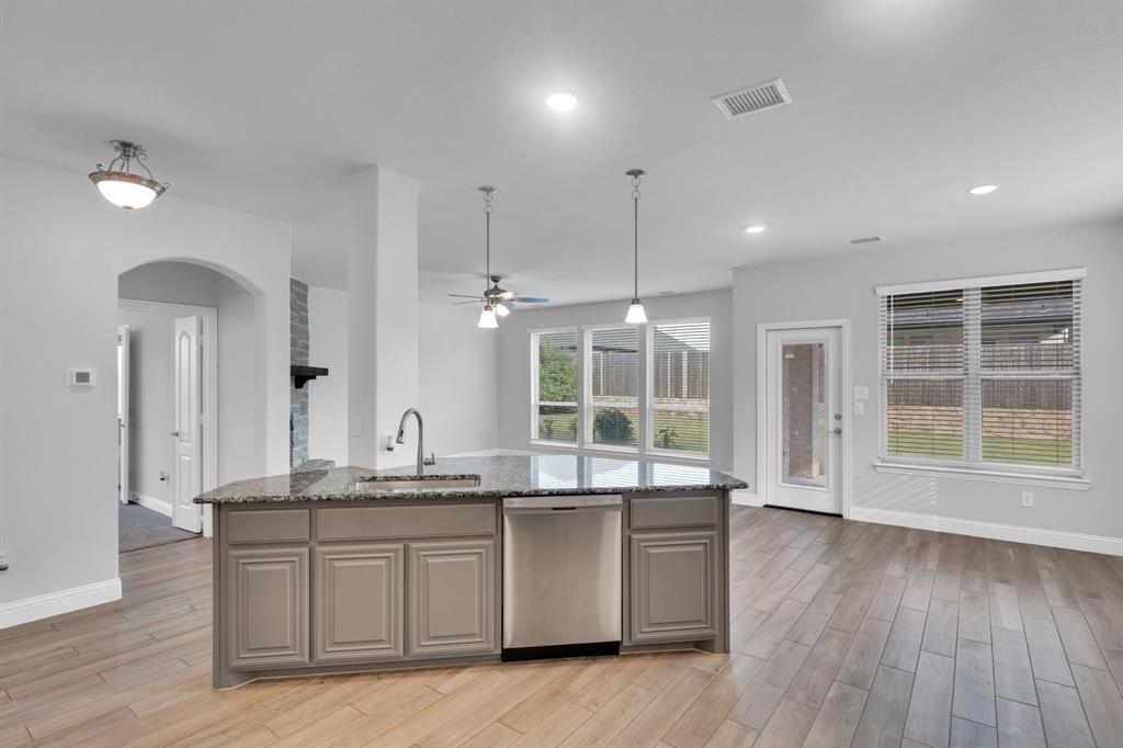 Buffalo Rdg Ph 5 - Residential Lease