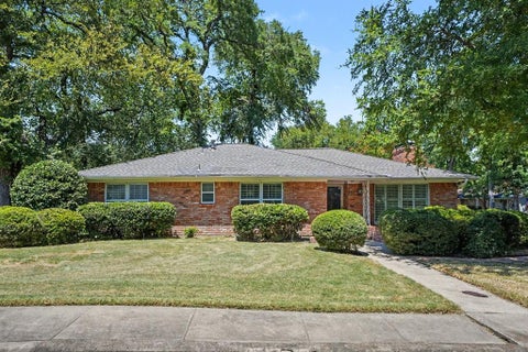 Photo of 241 Shockley Avenue, DeSoto, TX 75115 (MLS # 21363602)