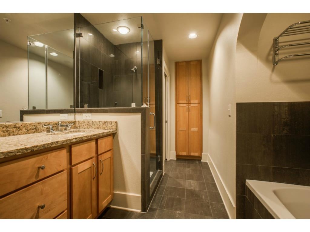 Park Cities Twnhms Amd - Residential Lease