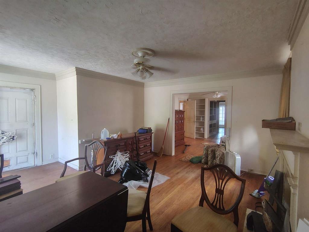 847 Fairview Street