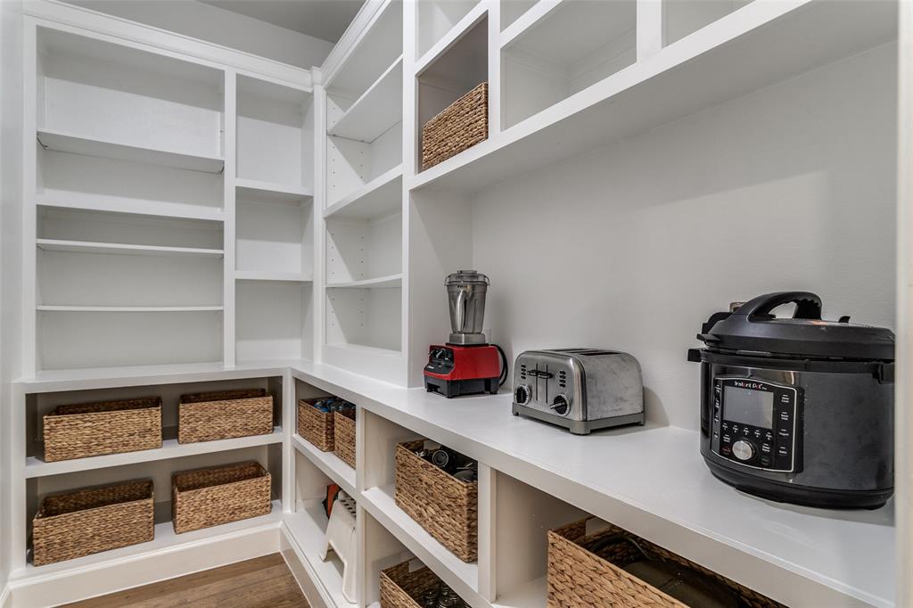 Lakewood Estate - Residential