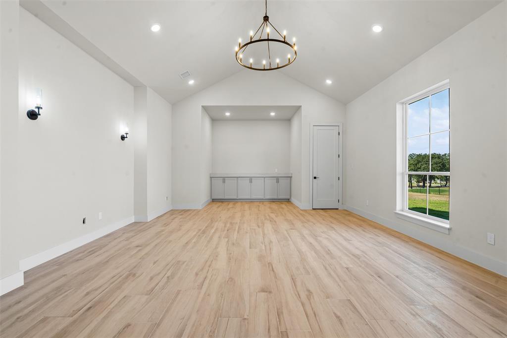 VERIDIAN POINT - Residential