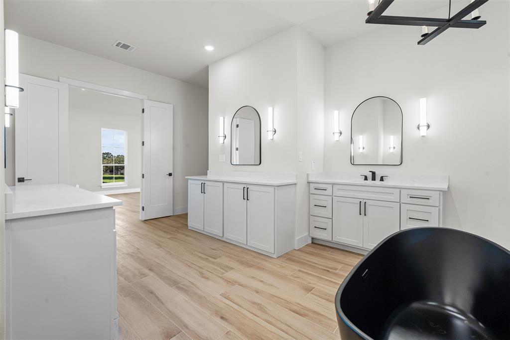 VERIDIAN POINT - Residential