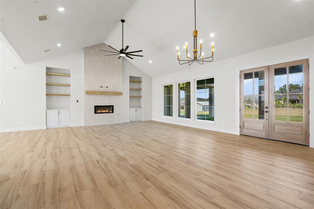 VERIDIAN POINT - Residential