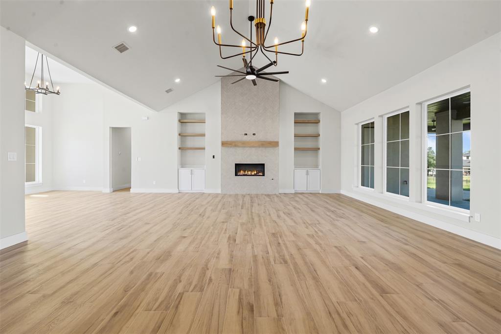 VERIDIAN POINT - Residential