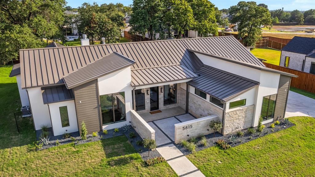 Preston Manor - Residential