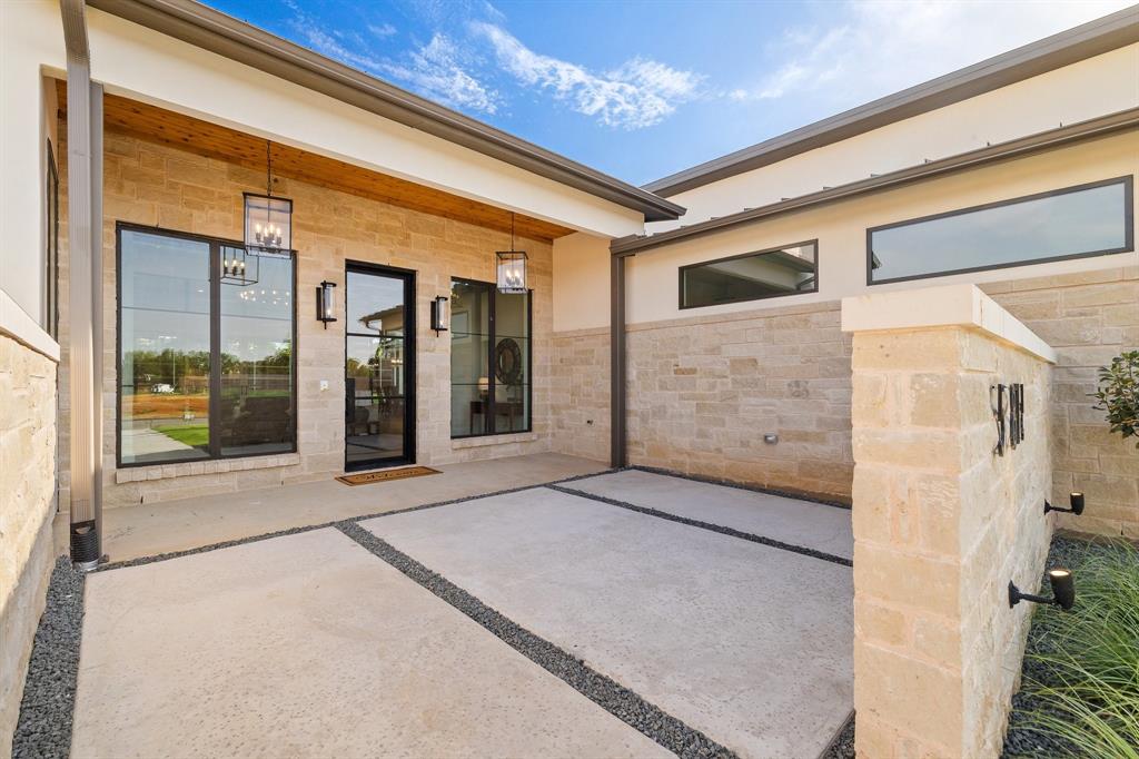 Preston Manor - Residential