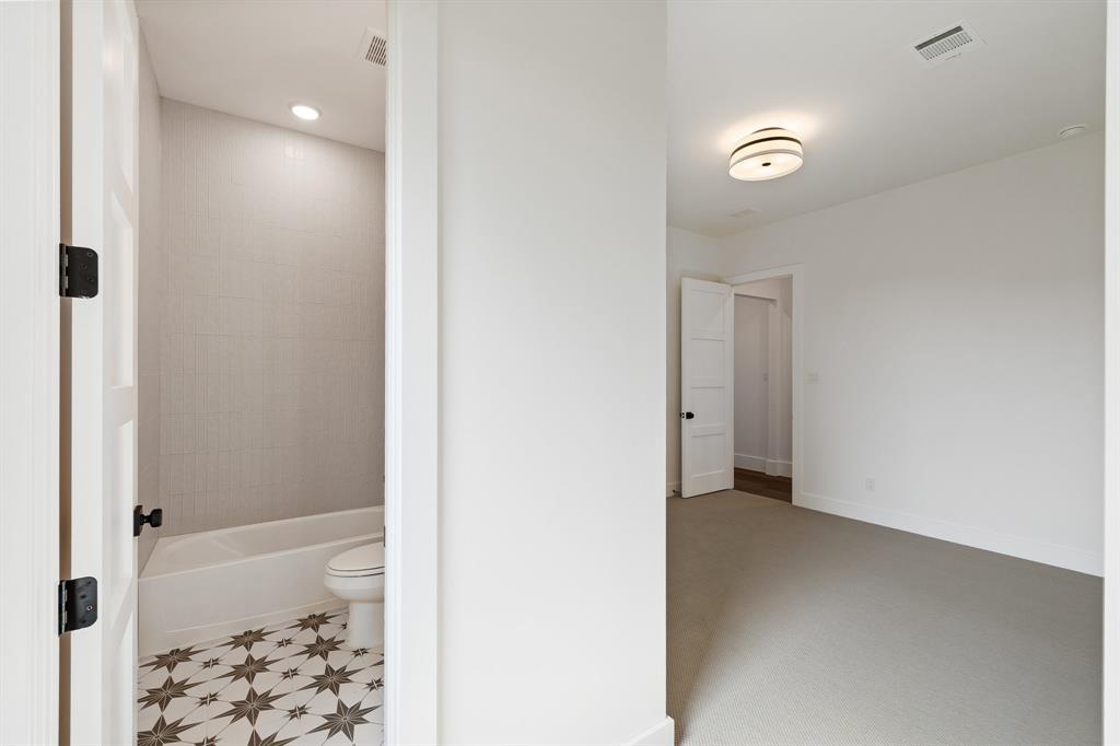 Preston Manor - Residential