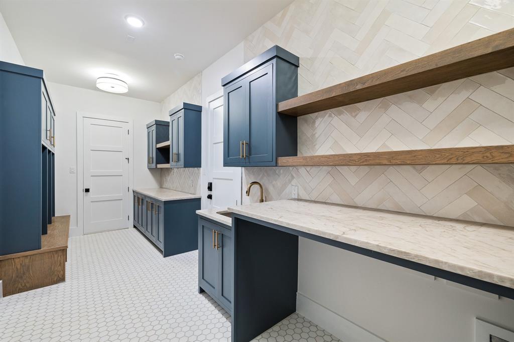 Preston Manor - Residential